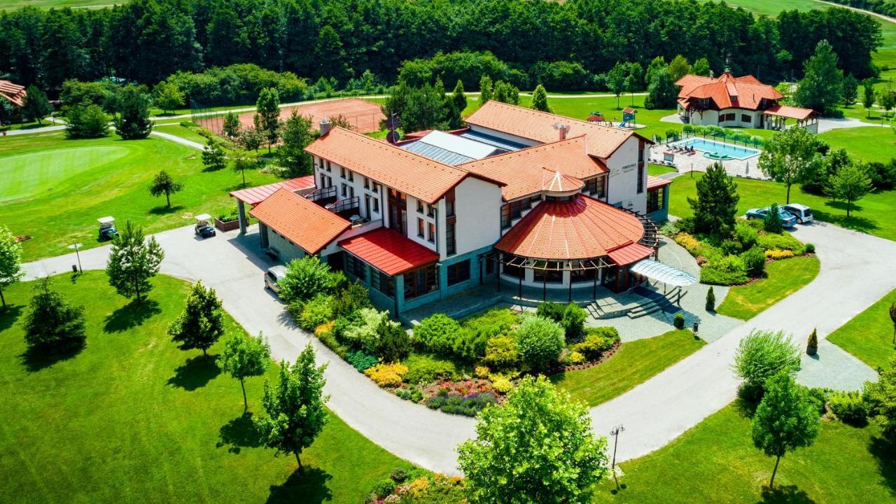 Hotel Forest Hills Zirc Zewnętrze zdjęcie