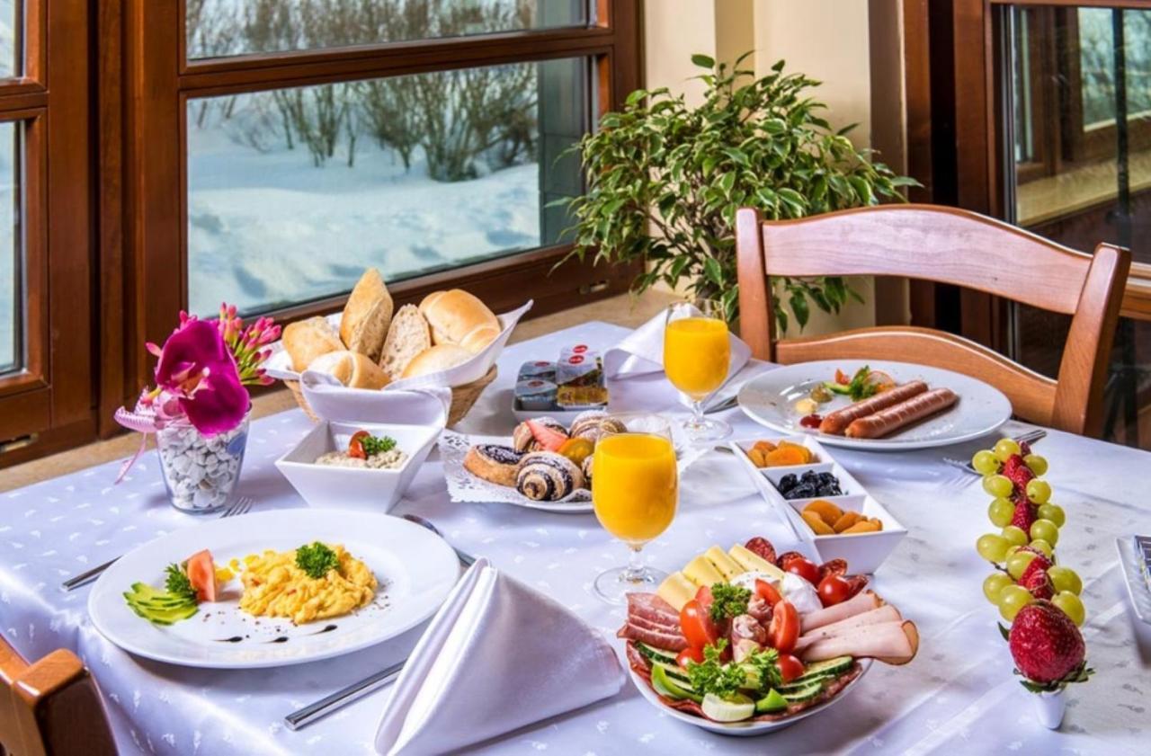 Hotel Forest Hills Zirc Zewnętrze zdjęcie